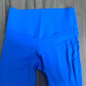 Perfect condition Aerie Offline Xtra Hold Up Leggings size small in bright blue